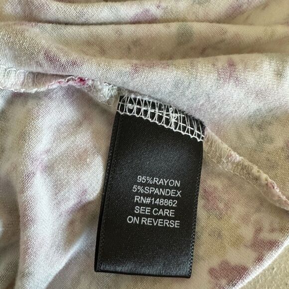 Torrid Top Women Size 1X Super Soft Smocked Flutter Sleeve Floral Cottagecore - Picture 11 of 13